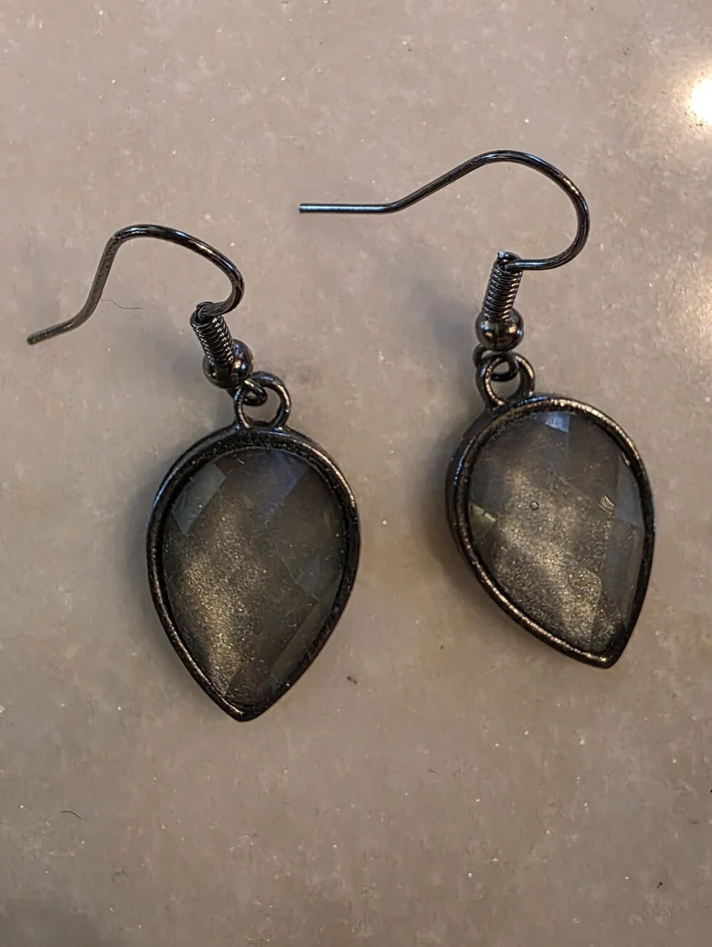Teardrop Earrings Gray/Blue, Gunmetal Setting, Faceted Drop Earrings New